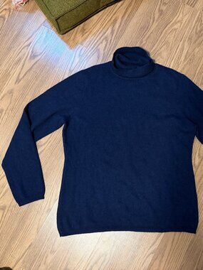 Charter Club Navy Cashmere Turtleneck Size XL